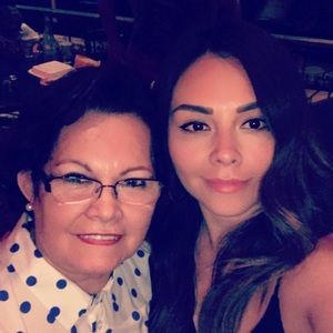 Meet your Posher, Claudia